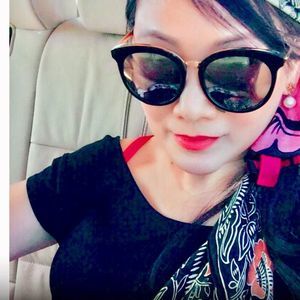 Meet your Posher, Lik